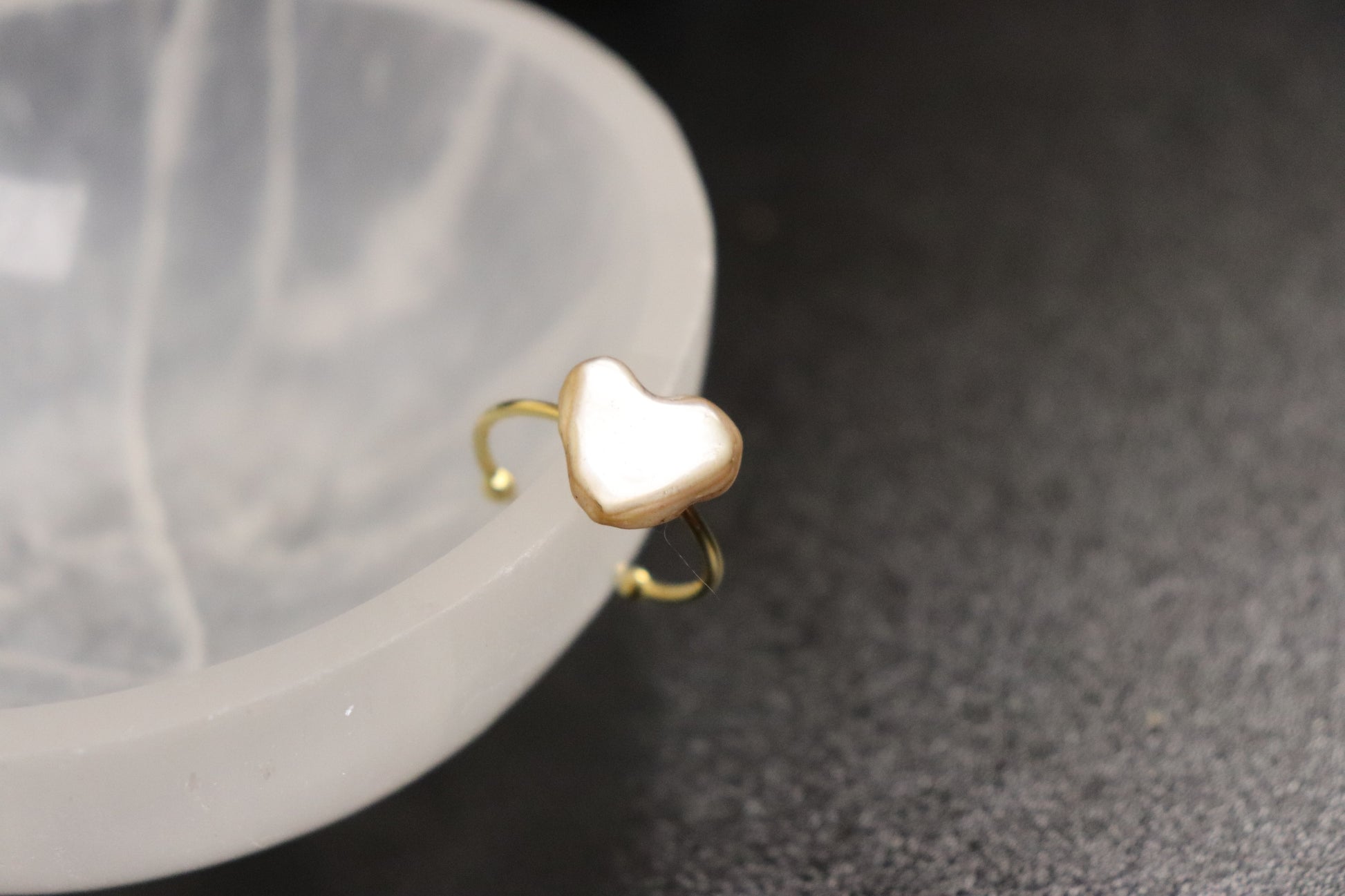 Herbal Ring Collection Zhen Zhu Mu Ring — The Whisper of the Ocean